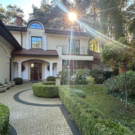 Luxury Villa Indoor Pool Warsaw Magdalenka Bagian luar foto