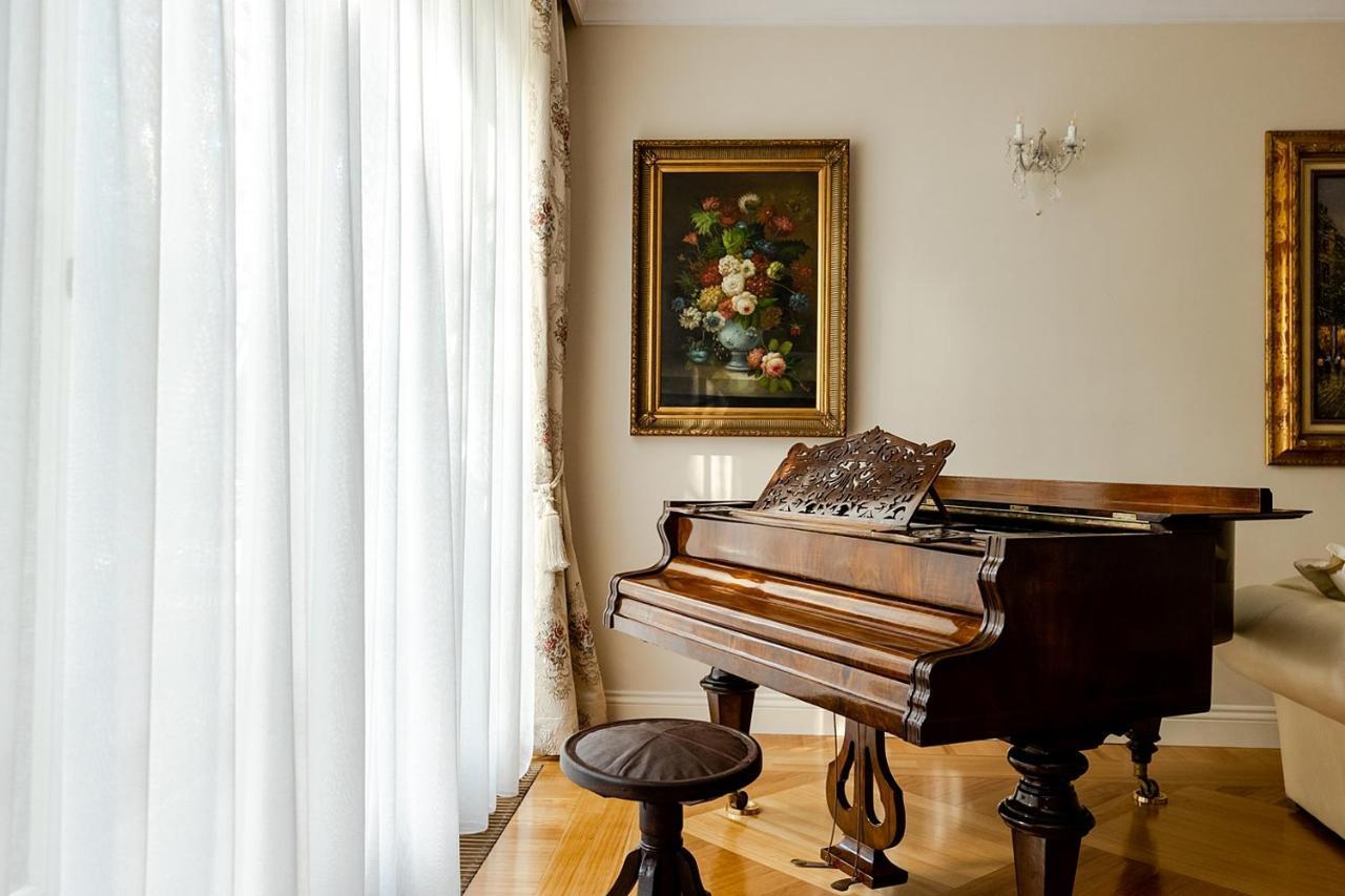 Luxury Villa Indoor Pool Warsaw Magdalenka Bagian luar foto