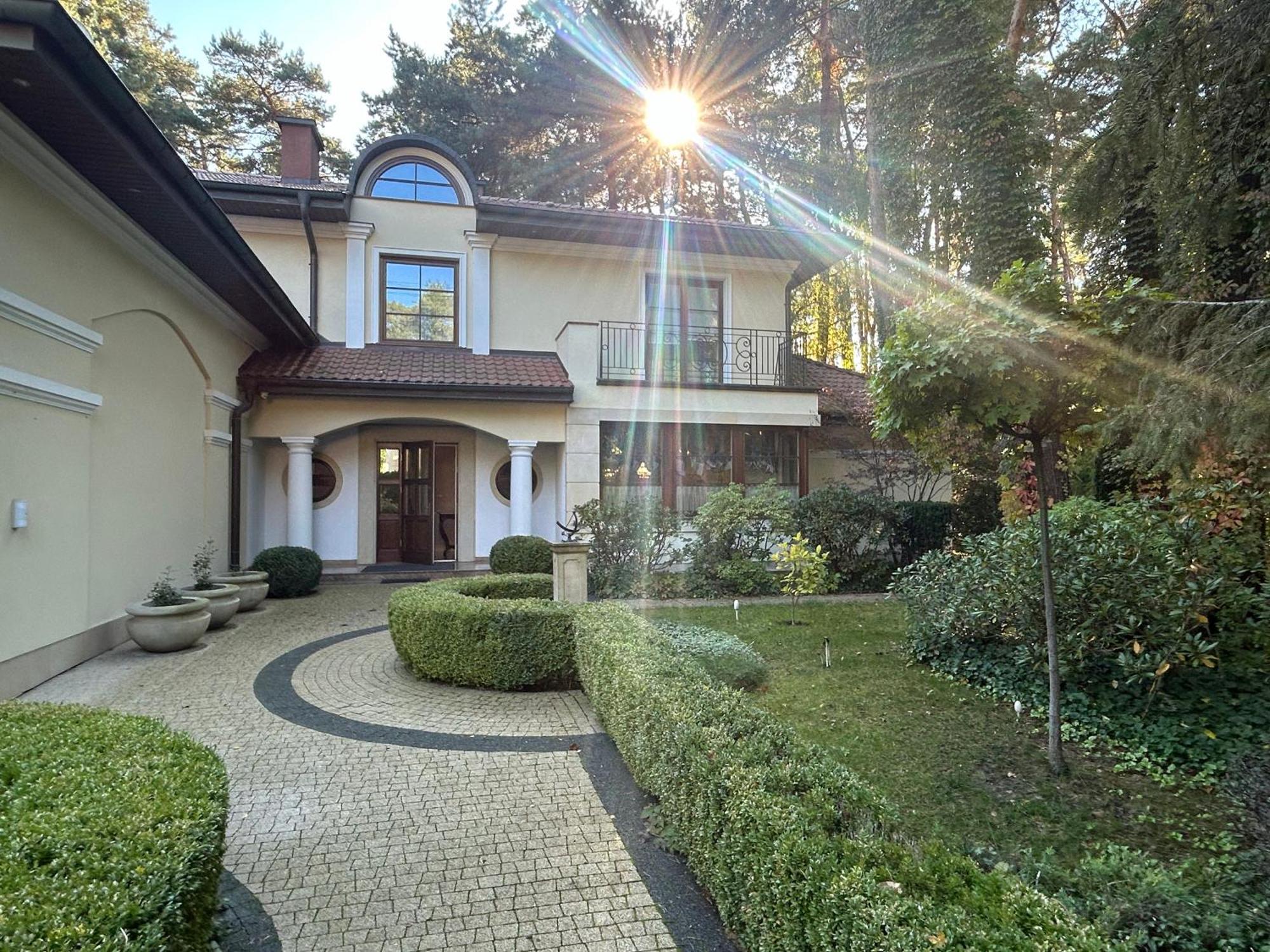Luxury Villa Indoor Pool Warsaw Magdalenka Bagian luar foto